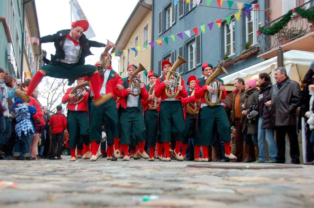 Die Staufener Schelmenzunft feierte mit einem groen Jubilumsumzug ihr 75-jhriges Bestehen.
