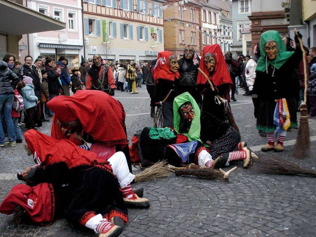 Impressionen des nrrischen Treibens in der Lahrer Innenstadt