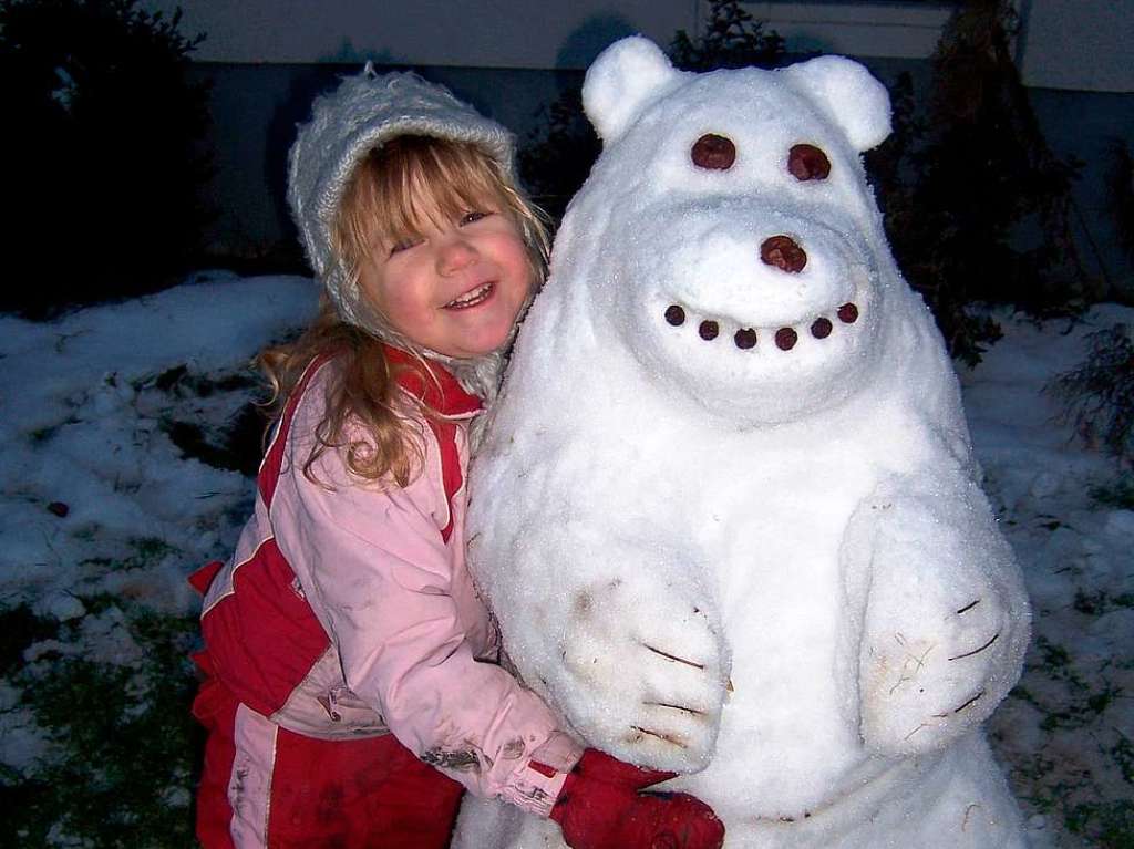 Kuschlig: Der Schneebr der Familie Erhardt aus Kndringen.