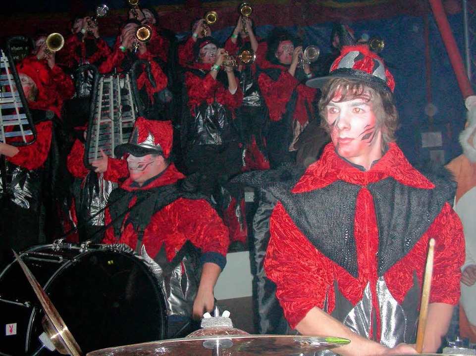 Da gibt&#8217;s was auf die Ohren,  be... der Guggemusik in den zwei Festzelten  | Foto: Mario Schneberg