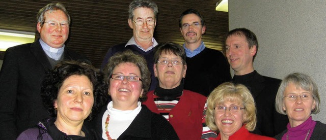 Der Vorstand des Chores mit seinen neu gewhlten Mitgliedern  | Foto: Marcus Seuser