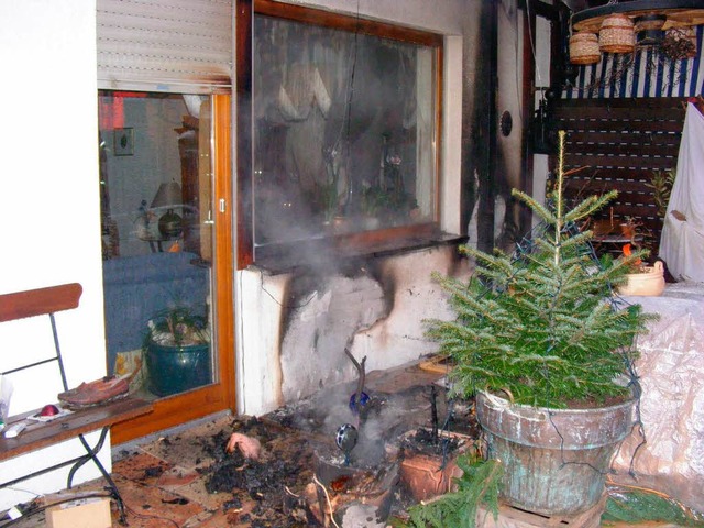 Der Schaden, den das Feuer angerichtet hat.  | Foto: Polizei