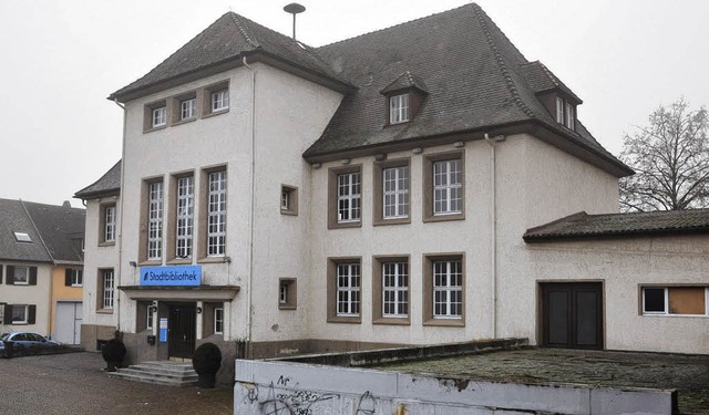 Die alte Grundschule in Neuenburg wird... energetisch auf Vordermann gebracht.   | Foto: Volker Mnch