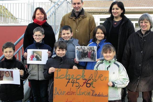 Damit afghanische Kinder in die Schule gehen knnen