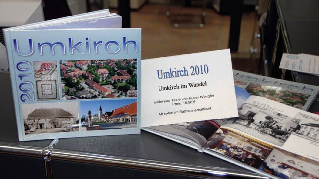 Umkirch im Wandel zeigt das neue Buch ...eren so die Entwicklung der Gemeinde.   | Foto: Manfred Frietsch