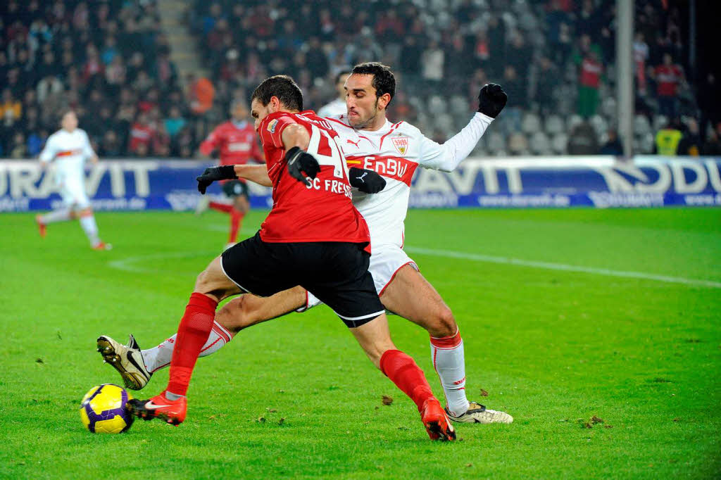 Timo Gebhart (rechts)  gegen Daniel Caligiuri