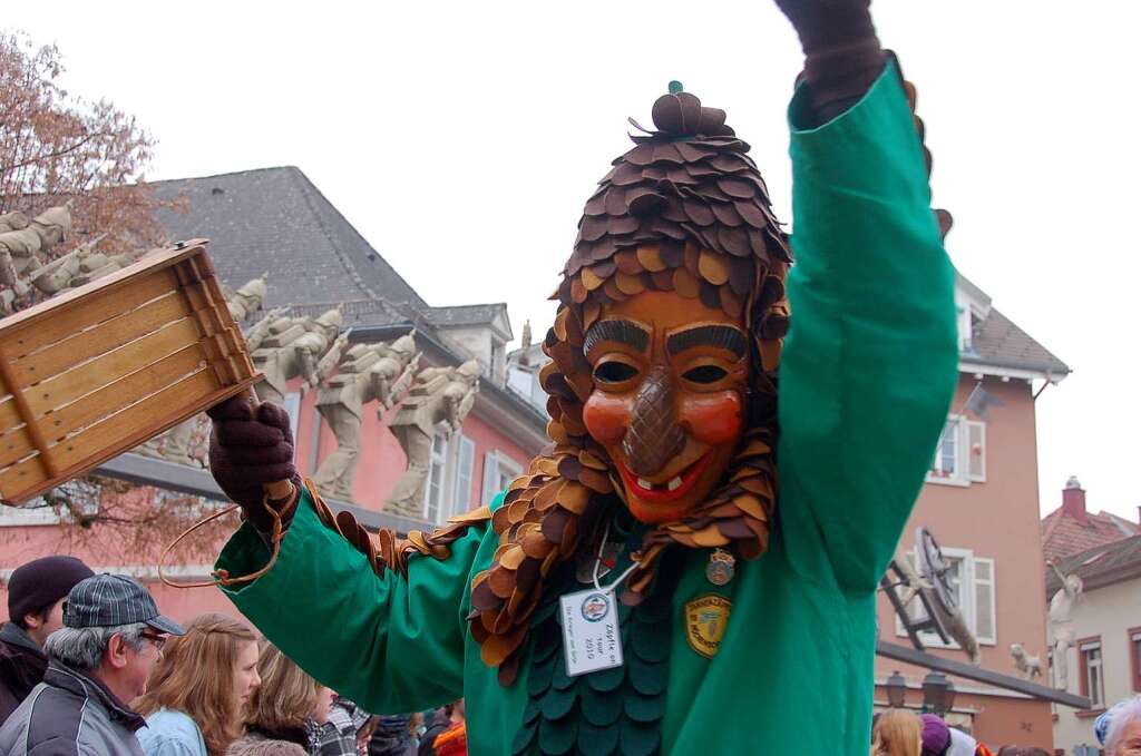 Hexen, Fchse und manch andere seltsame Gestalten machten am Sonntag beim groen Umzug Schopfheims Straen unsicher.