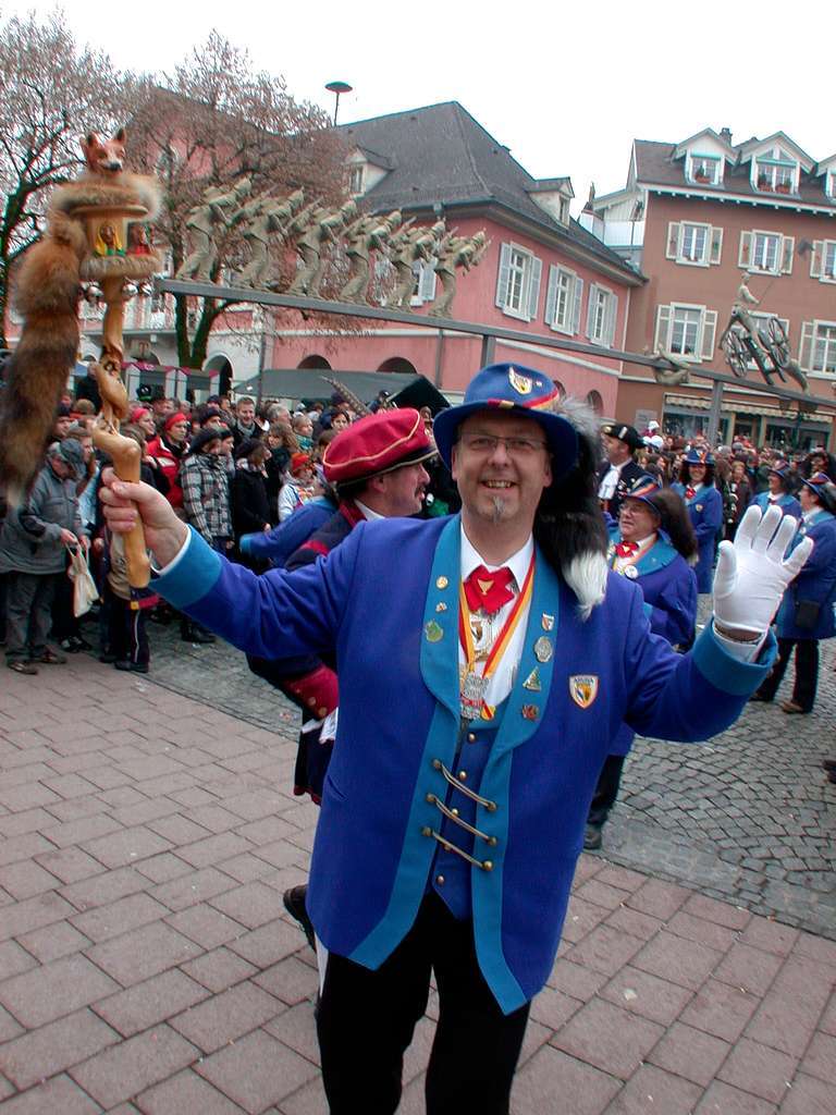 Hexen, Fchse und manch andere seltsame Gestalten machten am Sonntag beim groen Umzug Schopfheims Straen unsicher.