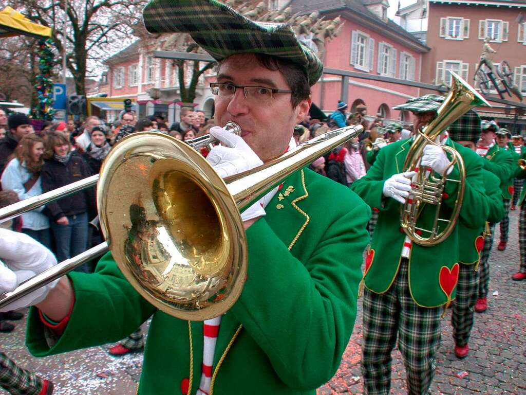 Hexen, Fchse und manch andere seltsame Gestalten machten am Sonntag beim groen Umzug Schopfheims Straen unsicher.