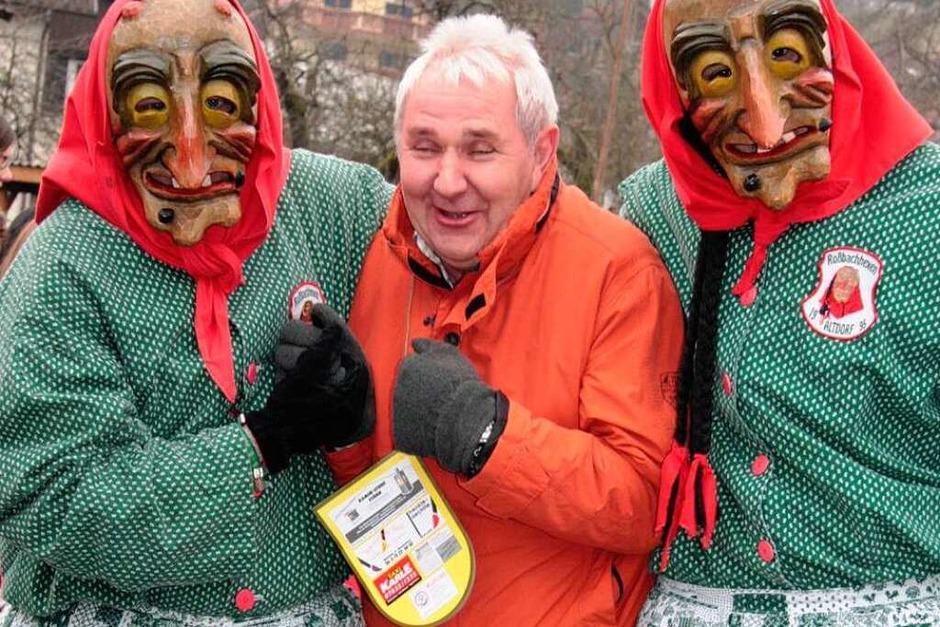 Tausende Zuschauer verfolgten den großen Umzug in Ettenheimmünster (Foto: Sandra Decoux-Kone) Tausende Zuschauer verfolgten den großen Umzug in Ettenheimmünster (Foto: Sandra Decoux-Kone)