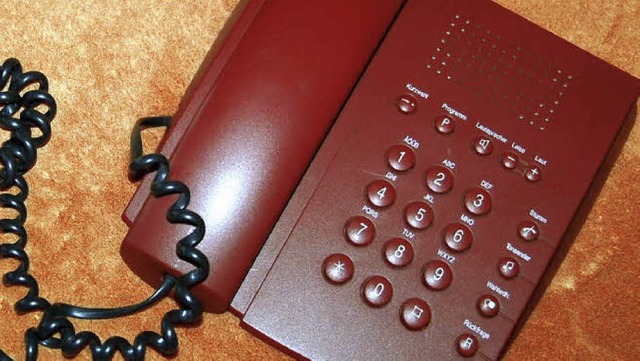 Ein rotes Telefon fr den unkomplizier...ch wnscht sich Heinrich Ueberwasser.   | Foto: Annette Mahro/Privat