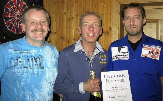 Uwe Bhler (links) wurde  erneut zum K...lfe&#8221; steht Manfred Borgschulze.  | Foto: Andreas Bhm