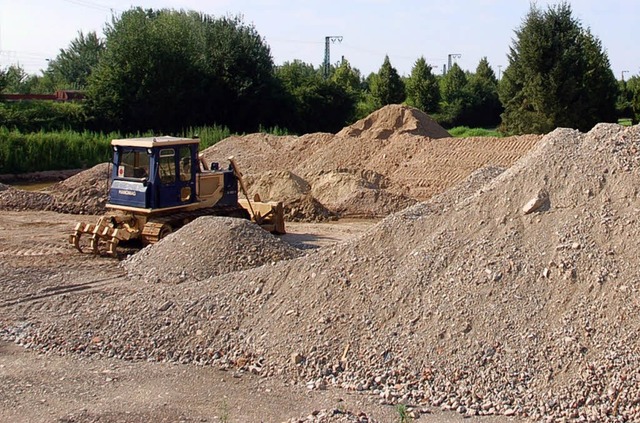 Umstritten: die geplante Bauschuttdeponie im Breitfeld.   | Foto: RAB