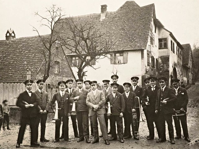 Der Bischoffinger Musikverein in den 1920er Jahren in Leiselheim.  | Foto: privat