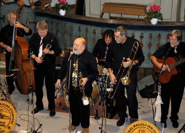 Die &#8222;Hallelujah Stompers&#8220; beim Kirchenkonzert in Leiselheim  | Foto: Vitt