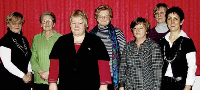 Fr ihre Treue zu den Landfrauen wurde...Landerer und Kathrin Leininger geehrt.  | Foto: herbert trogus