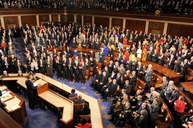 Obama hlt vor dem US-Kongress seine Rede zur Lage der Nation.  | Foto: dpa