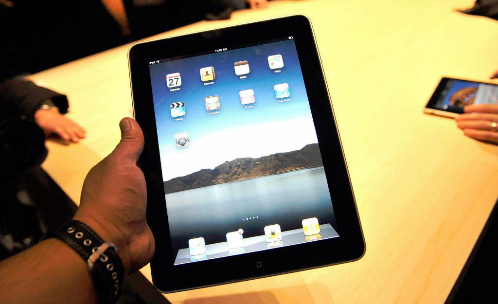 9,7 Zoll (25 Zentimeter), 1GHz Prozessor und 16GB Flash Festplatte - das sind die Daten des iPads