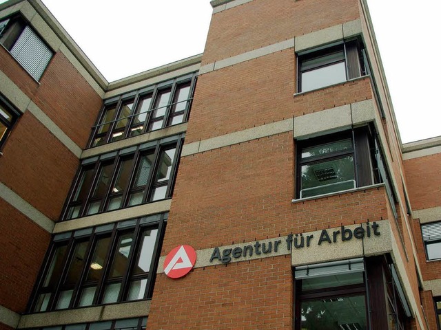 Die Agentur fr Arbeit Offenburg  gab 2009 viel Geld fr Kurzarbeit aus.  | Foto: hr