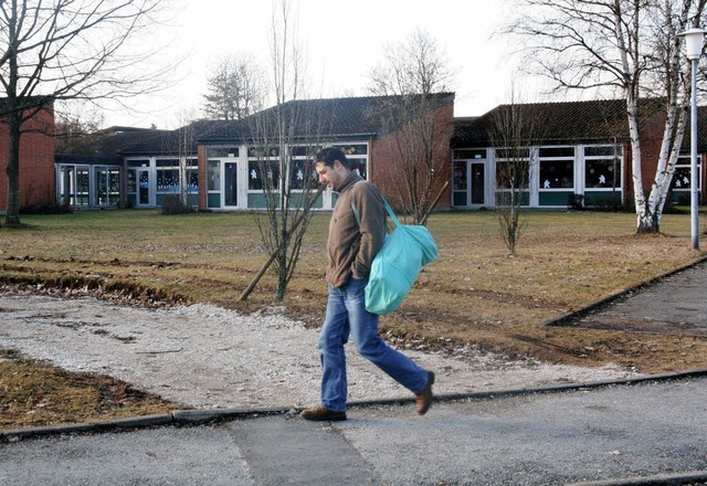 Die Lucian-Reich-Schule in Hfingen is...t 1,2 Millionen Euro saniert werden.    | Foto: Lbeck