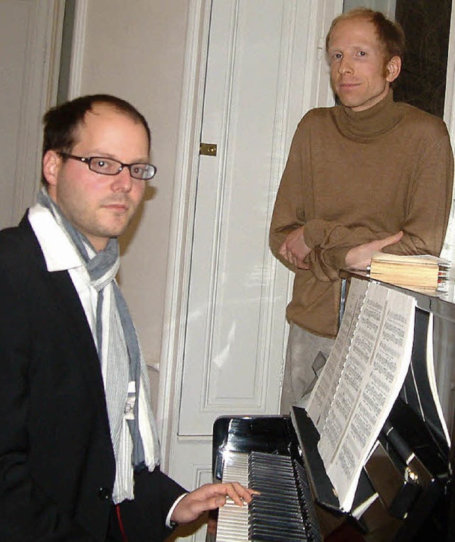 Der Lrracher Bariton Thomas Loewe und sein Klavierbegleiter Fabian Perrenoud.   | Foto: Frey