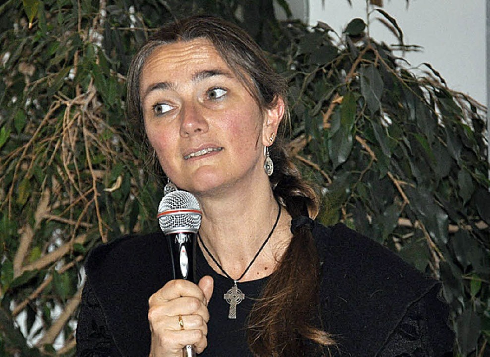 What countries have a decentralized police system image