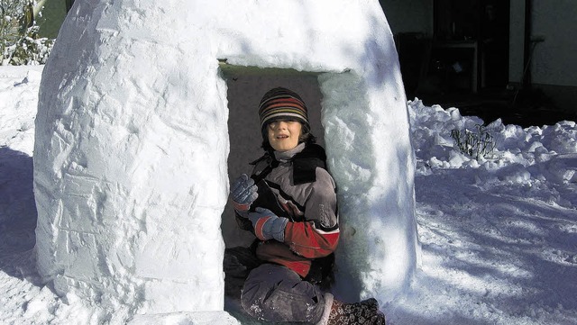 Winterspa in Waldshut: Lili Albrecht ...ig (67) am Sonnenrain ein Iglu gebaut.  | Foto: Privat