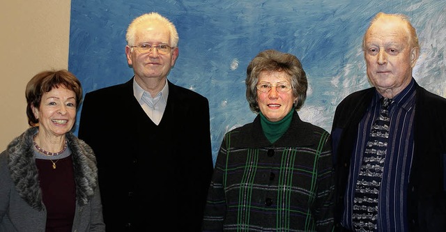 Ria Stahlberger und Vorsitzender Rudi ...Snger und Willi Karle (von links)      | Foto: Anita Werner