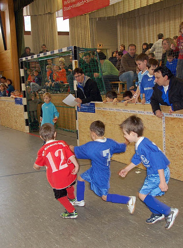 Schon die Jngsten geben alles auf dem Spielfeld und begeistern die Zuschauer.   | Foto: Elfriede Mosmann