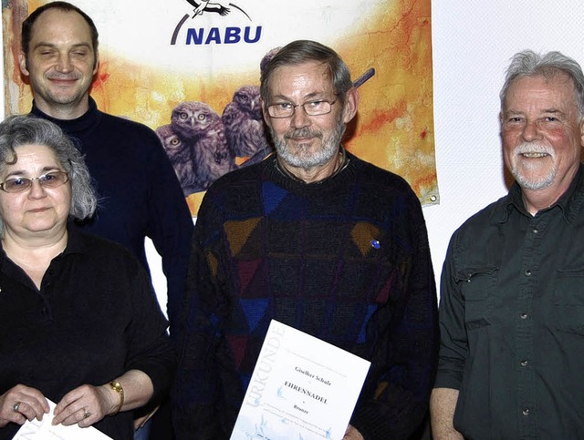 Dirk Niethammer (hinten links) ehrte C...Engelbert Mayer (rechts) gratulierte.   | Foto: hans-jochen voigt