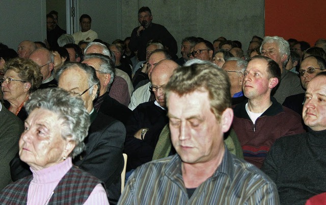 Rund 200 Zuhrer waren zur Heitersheim...eten sie sich zu den Themen zu Wort.    | Foto: Sabine Model