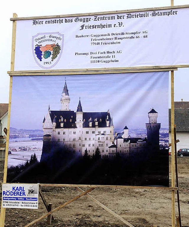 Das Schild verkndet den Bau des Gugge-Zentrums  | Foto: Wolfgang Knstle