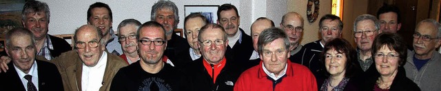 Eine stattliche Anzahl treuer Mitglied...60-jhrige Zugehrigkeit zum Verein.    | Foto: eva korinth