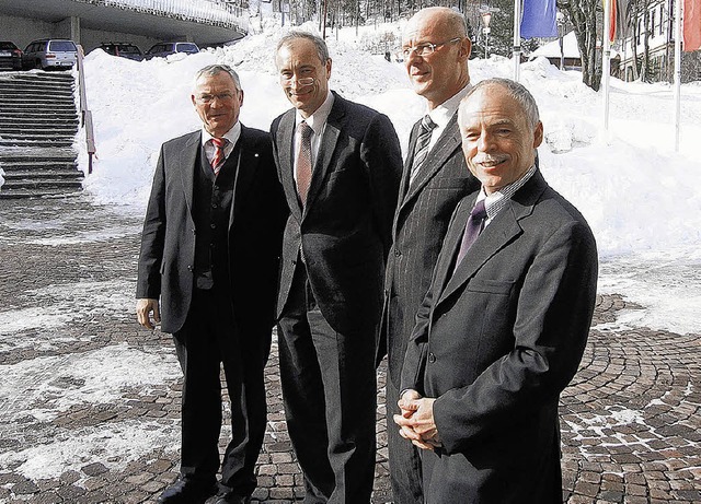 Wie schnelle Internet-Anschlsse flch... und Ulrich Adams (Deutsche Telekom).   | Foto: Dreher