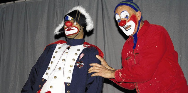 Kstlich war die Clown-Pantomime, die ... mit Ferhat Tetic in Szene setzte.      | Foto: Dinort