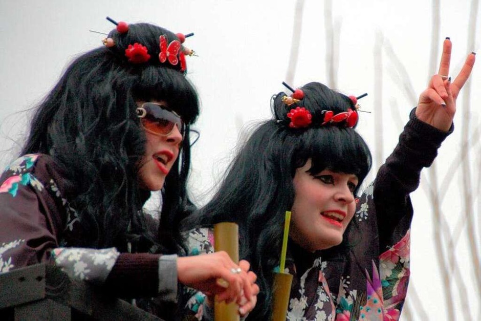 Gheisas von den aktuellen Merdinger Rekruten, dem Jahrgang 1990 (Foto: Sebastian Ehret) Gheisas von den aktuellen Merdinger Rekruten, dem Jahrgang 1990 (Foto: Sebastian Ehret)