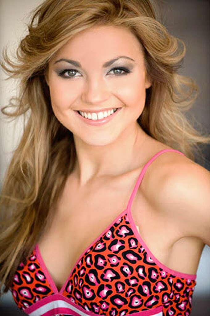 Miss Germany, Miss Sachsen-Anhalt 2010: Tatjana Genrich, 16 Jahre alt.