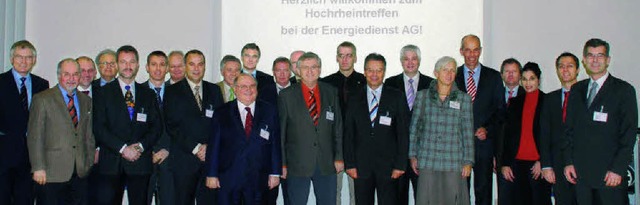 Gruppenbild mit Damen: Unternehmer trafen sich mit Politikern in Rheinfelden.   | Foto: BZ
