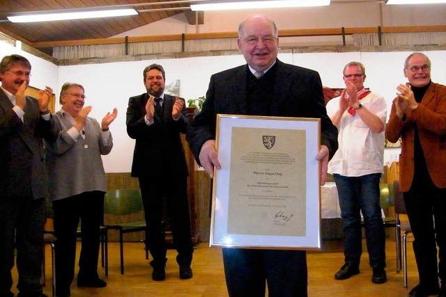 Pfarrer Fleig zum Ehrenbürger ernannt