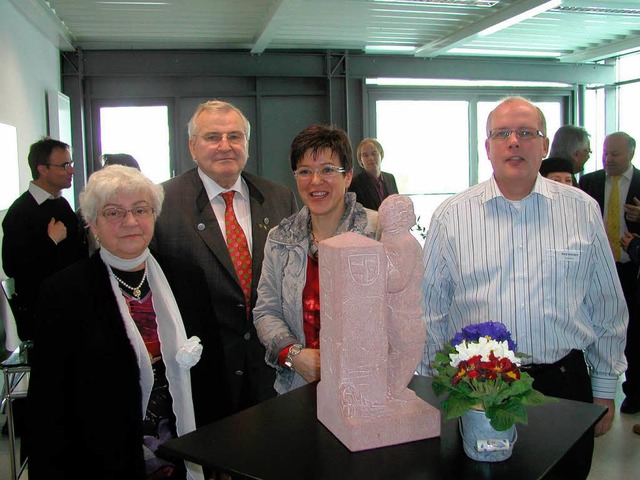 Einweihung bei Vetter-Stahlbau:  Gertr...tter und Horst Verfondern (von links).  | Foto: Ilona Hge