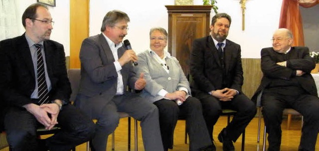 &quot;Ein jeder trgt was bei...&quot;...ng zum Ehrenbrger der Stadt Bonndorf.  | Foto: Martha Weishaar