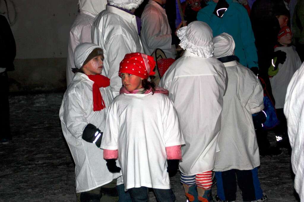 Fasnacht ist etwas fr Alt und Jung. Bilder aus Fahrnau.