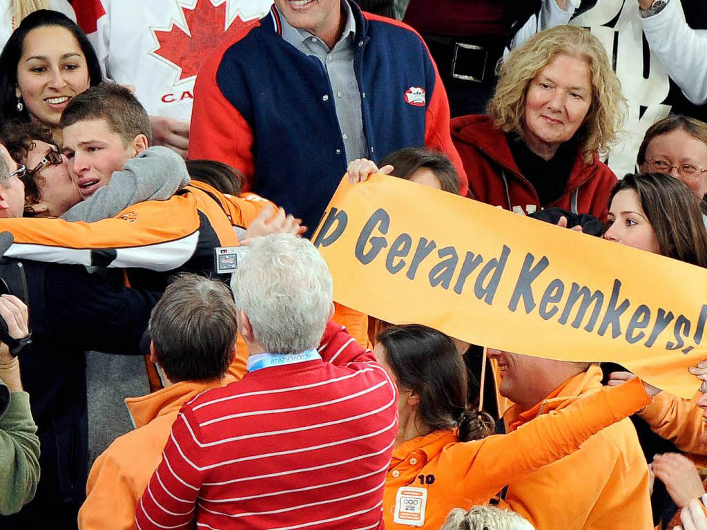 Oranje boven: Die hollndischen Fans hatten was zu feiern im Richmond Olympic Oval von Vancouver, denn...