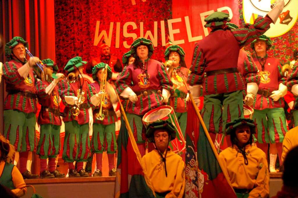 Clubowe in Weisweil: Fanfarenzug klassisch