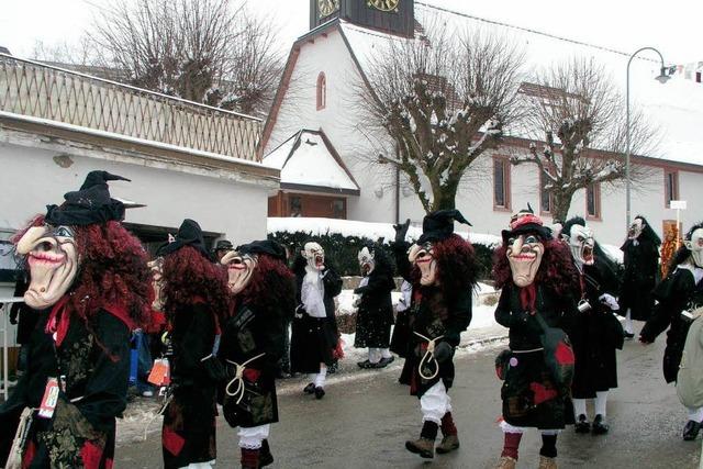 Schnee kann die Narren nicht bremsen