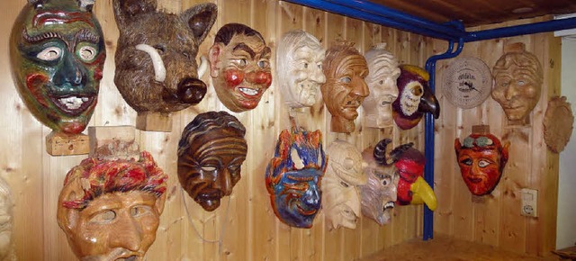 Die  Galerie im Zeller &#8222;Holzwurm...0; zeigt die Vielfalt der Holzmasken.   | Foto: Silke Hartenstein