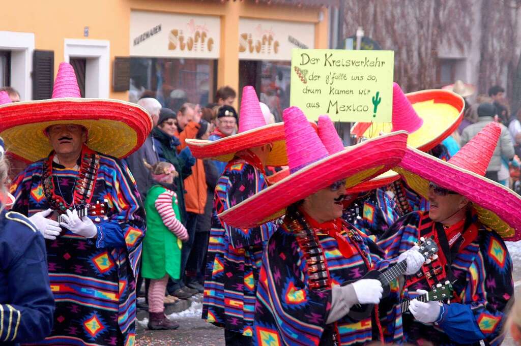 Kenzinger Umzug: Kreisverkehr mexikanisch