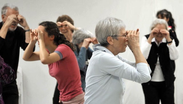 Auf hoher See: Parkinson-Kranke tanzen im Freiburger Ballettstudio NextStep.   | Foto: thomas kunz