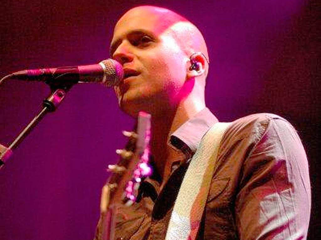 Charmante Ansagen und eine mitreiende Bhnenshow: der Belgier Milow in Freiburg