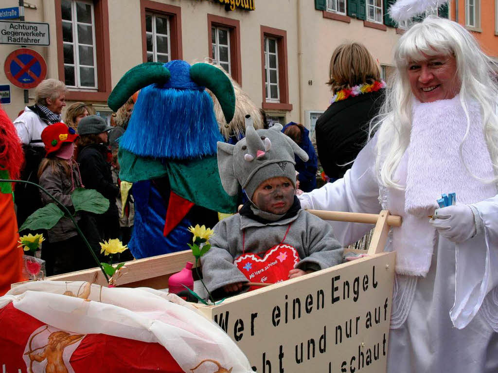 Kinderfasnacht in Schopfheim:  Mitten im Geschehen